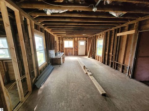 Tiny photo for 214 S Pine Street, St Louis, MI 48880 (MLS # 1942698)