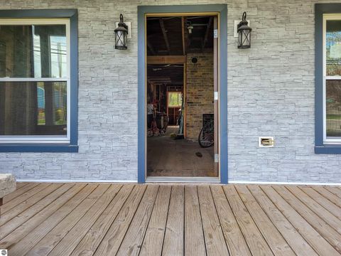 Tiny photo for 214 S Pine Street, St Louis, MI 48880 (MLS # 1942698)