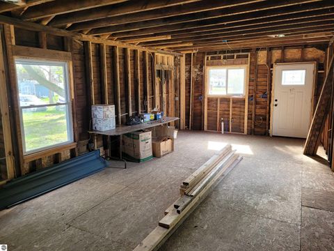 Tiny photo for 214 S Pine Street, St Louis, MI 48880 (MLS # 1942698)