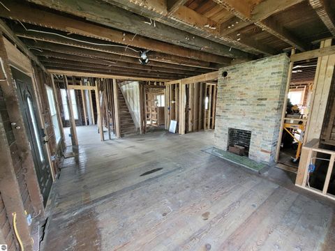 Tiny photo for 214 S Pine Street, St Louis, MI 48880 (MLS # 1942698)