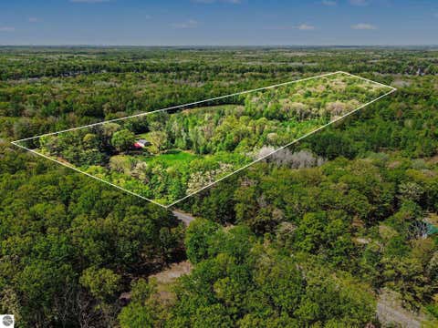 Tiny photo for 1860 S Jackson Avenue, Harrison, MI 48625 (MLS # 1945700)