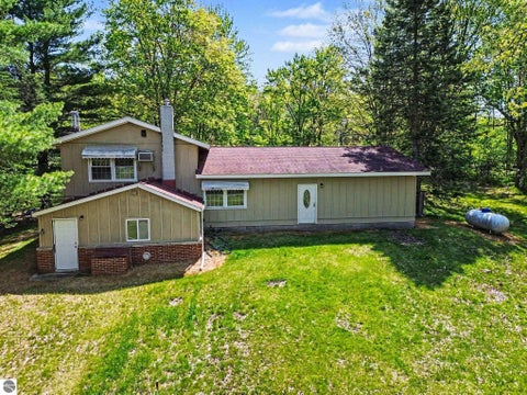 Tiny photo for 1860 S Jackson Avenue, Harrison, MI 48625 (MLS # 1945700)