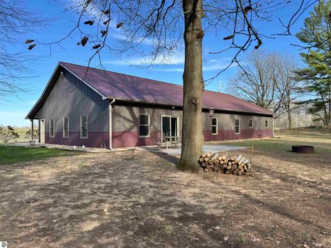 Tiny photo for 7765 N Summerton Road, Clare, MI 48617 (MLS # 1944257)