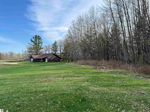 Tiny photo for 7765 N Summerton Road, Clare, MI 48617 (MLS # 1944257)