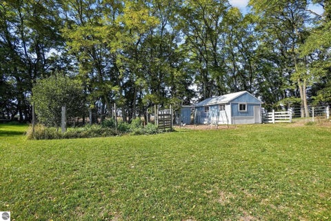 Tiny photo for 11837 N Jerome Road, St Louis, MI 48880 (MLS # 1951621)
