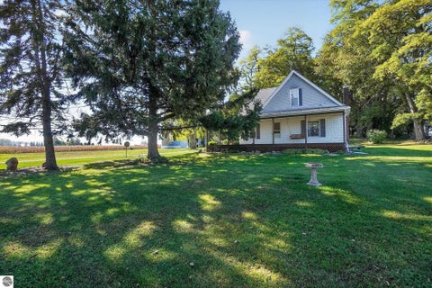 Tiny photo for 11837 N Jerome Road, St Louis, MI 48880 (MLS # 1951621)