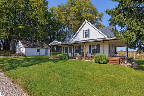 Tiny photo for 11837 N Jerome Road, St Louis, MI 48880 (MLS # 1951621)