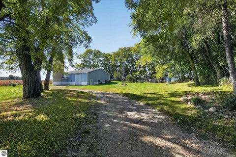 Tiny photo for 11837 N Jerome Road, St Louis, MI 48880 (MLS # 1951621)