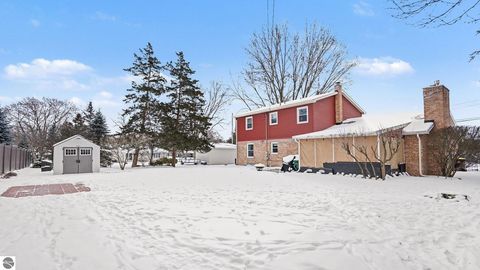 Tiny photo for 822 Highland, Mt Pleasant, MI 48858 (MLS # 1941945)