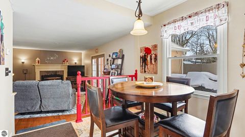 Tiny photo for 822 Highland, Mt Pleasant, MI 48858 (MLS # 1941945)