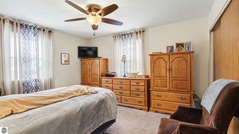 Tiny photo for 822 Highland, Mt Pleasant, MI 48858 (MLS # 1941945)