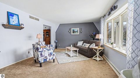 Tiny photo for 822 Highland, Mt Pleasant, MI 48858 (MLS # 1941945)