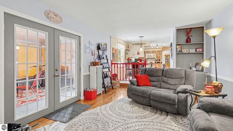 Tiny photo for 822 Highland, Mt Pleasant, MI 48858 (MLS # 1941945)