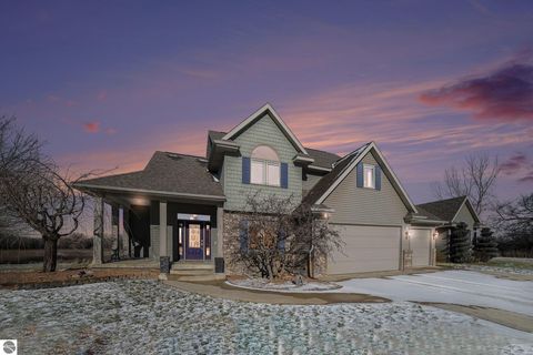 Tiny photo for 4349 E Wing Road, Mt Pleasant, MI 48858 (MLS # 1941742)