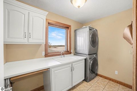 Tiny photo for 4349 E Wing Road, Mt Pleasant, MI 48858 (MLS # 1941742)