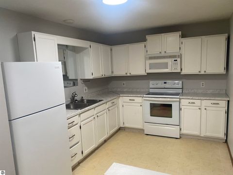 Tiny photo for 43794381 Eagle Crest Drive, Williamsburg, MI 49690 (MLS # 1948561)