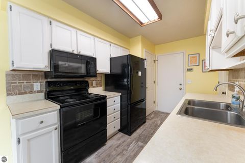 Tiny photo for 130 Peachwood Lane, Mt Pleasant, MI 48858 (MLS # 1942535)