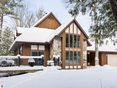 Photo of 7135 E Birch Point Road, Traverse City, MI 49684 (MLS # 1942499)
