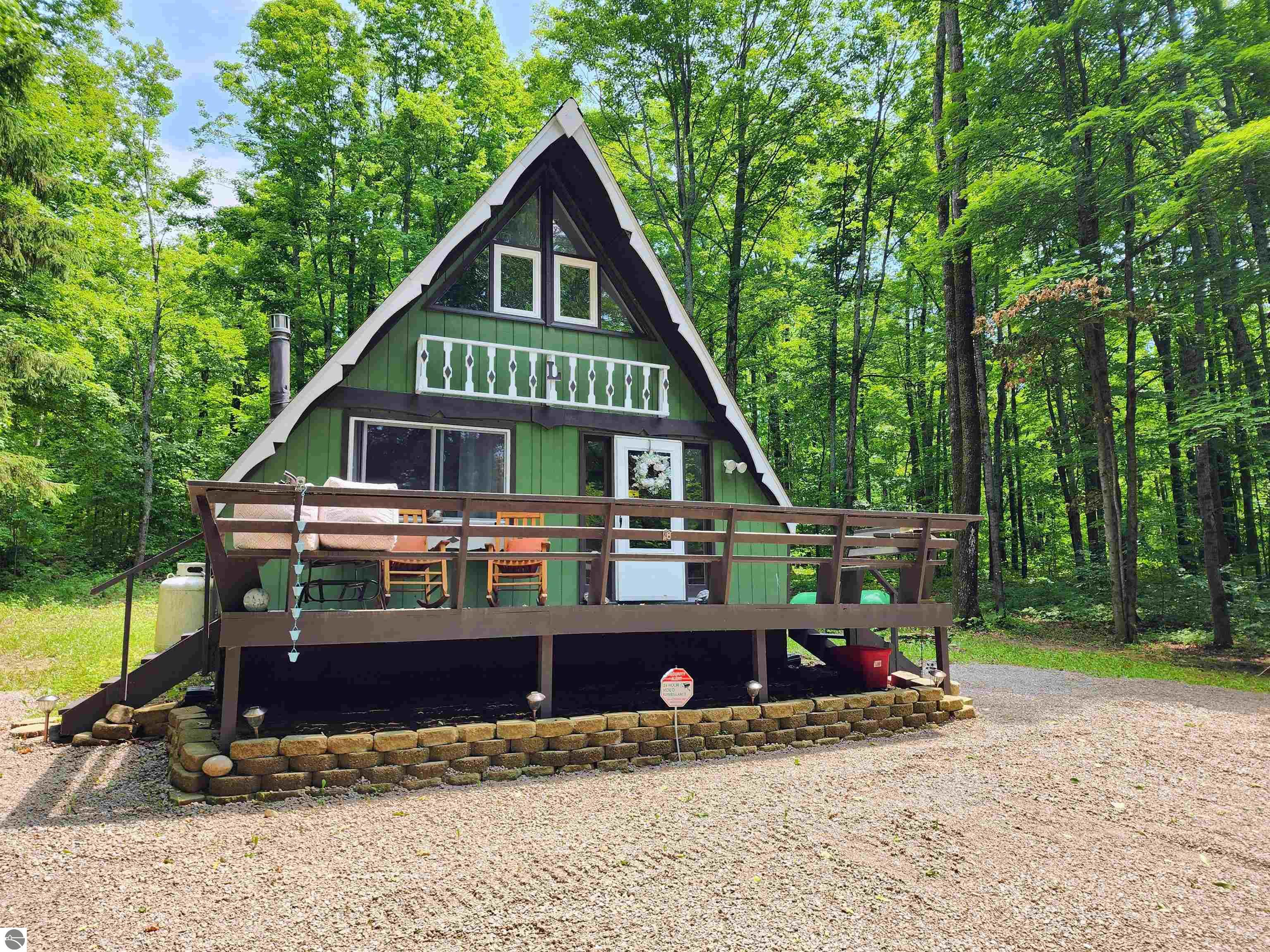 Photo 1 of 25 — 5929 Sky Trails Drive, Mancelona, MI 49659