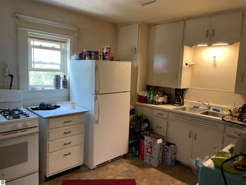 Tiny photo for 314 E Pine, Cadillac, MI 49601 (MLS # 1947340)