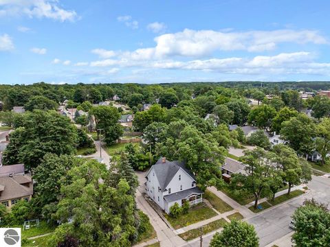 Tiny photo for 314 E Pine, Cadillac, MI 49601 (MLS # 1947340)