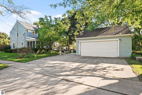 Tiny photo for 900 E Maple, Mt Pleasant, MI 48858 (MLS # 1951050)