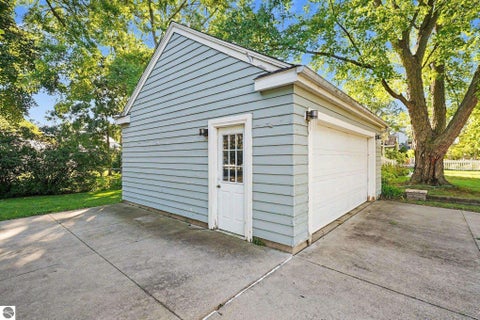 Tiny photo for 900 E Maple, Mt Pleasant, MI 48858 (MLS # 1951050)