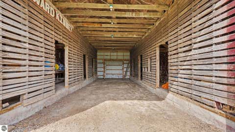 Tiny photo for 2858 W Buchanan Road, Ithaca, MI 48847 (MLS # 1949594)