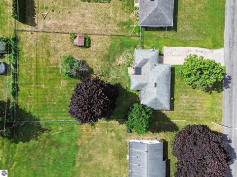 Tiny photo for 1109 Pacelli Street, Saginaw, MI 48638 (MLS # 1946621)
