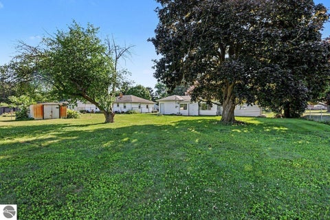 Tiny photo for 1109 Pacelli Street, Saginaw, MI 48638 (MLS # 1946621)