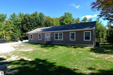Tiny photo for 4012 Loeb Road, Charlevoix, MI 49720 (MLS # 1950953)