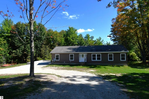 Tiny photo for 4012 Loeb Road, Charlevoix, MI 49720 (MLS # 1950953)
