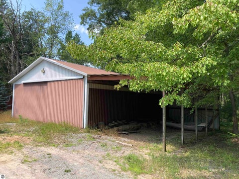 Tiny photo for 581 Abbott Road, Rose City, MI 48654 (MLS # 1948911)