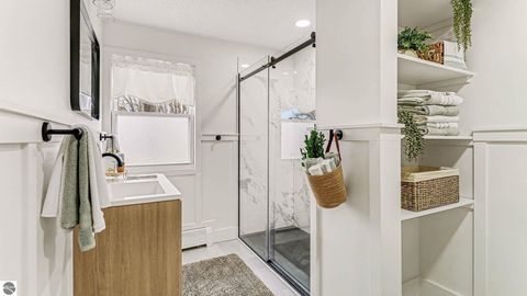 Tiny photo for 341 S Lincoln Road, Mt Pleasant, MI 48858 (MLS # 1943272)