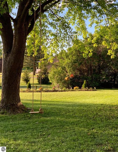 Tiny photo for 341 S Lincoln Road, Mt Pleasant, MI 48858 (MLS # 1943272)