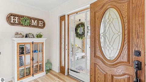 Tiny photo for 341 S Lincoln Road, Mt Pleasant, MI 48858 (MLS # 1943272)