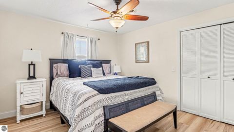 Tiny photo for 341 S Lincoln Road, Mt Pleasant, MI 48858 (MLS # 1943272)