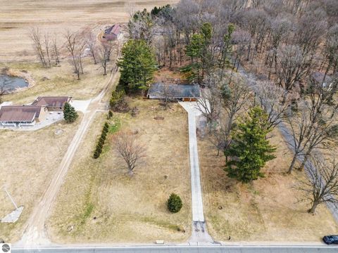 Tiny photo for 341 S Lincoln Road, Mt Pleasant, MI 48858 (MLS # 1943272)