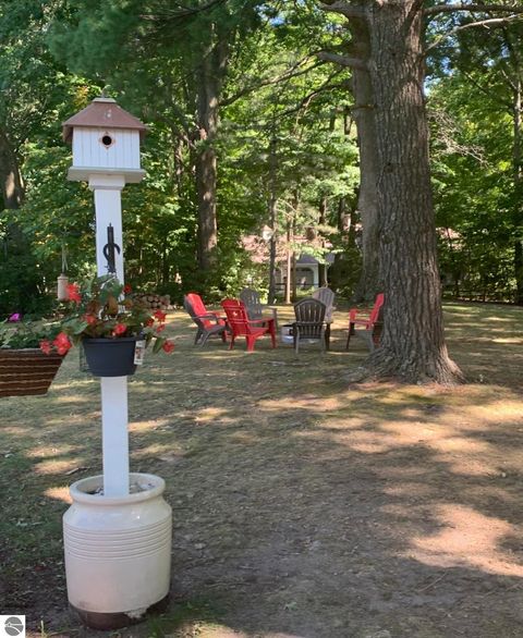 Tiny photo for 341 S Lincoln Road, Mt Pleasant, MI 48858 (MLS # 1943272)