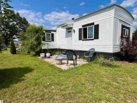 Tiny photo for 882 Crestwood Lane, Traverse City, MI 49686 (MLS # 1948607)