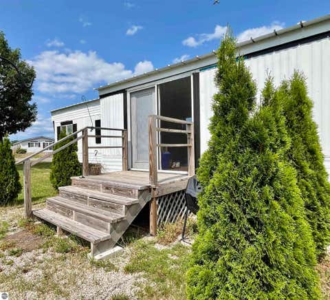 Tiny photo for 882 Crestwood Lane, Traverse City, MI 49686 (MLS # 1948607)