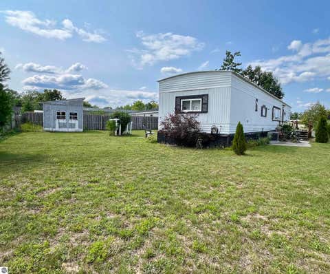Tiny photo for 882 Crestwood Lane, Traverse City, MI 49686 (MLS # 1948607)