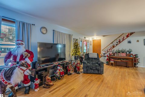 Tiny photo for 965 Grove Street, Tawas City, MI 48763 (MLS # 1941335)