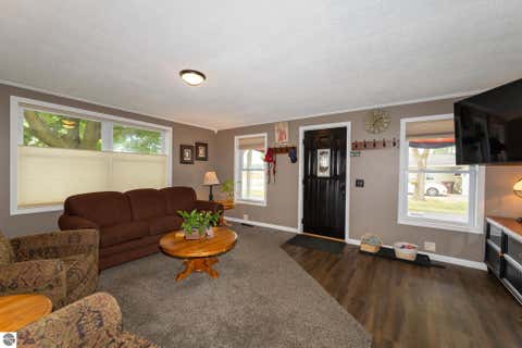 Tiny photo for 522 N 2nd Street, Shepherd, MI 48883 (MLS # 1948262)