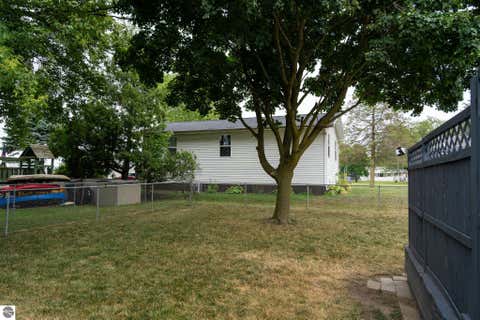 Tiny photo for 522 N 2nd Street, Shepherd, MI 48883 (MLS # 1948262)