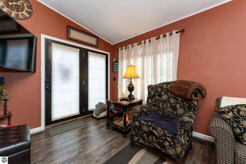Tiny photo for 522 N 2nd Street, Shepherd, MI 48883 (MLS # 1948262)