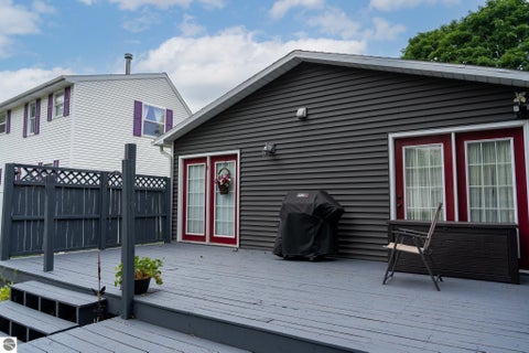 Tiny photo for 522 N 2nd Street, Shepherd, MI 48883 (MLS # 1948262)