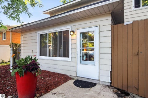 Tiny photo for 189 Westview Drive, Alma, MI 48801 (MLS # 1949532)