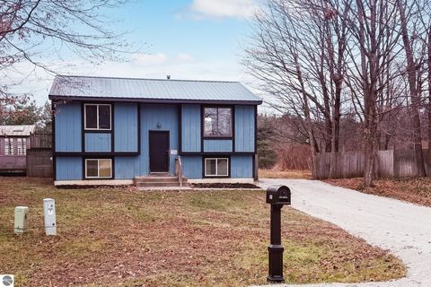 Tiny photo for 1806 Radcliffe Road, Traverse City, MI 49685 (MLS # 1941444)