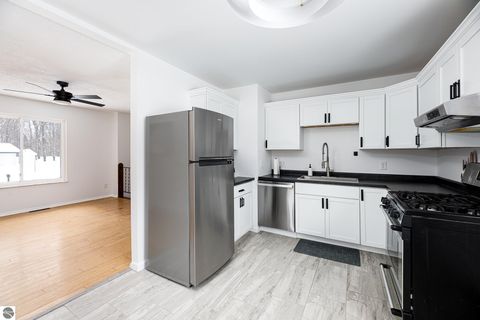 Tiny photo for 1806 Radcliffe Road, Traverse City, MI 49685 (MLS # 1941444)